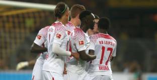 Дортмунд с първа загуба за първенство