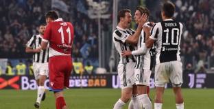 Наполи и Юве с победи - гонитбата продължава (видео)