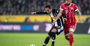 Загуба и нови контузени за Байерн (видео)