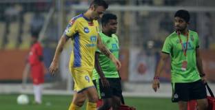 Керала разгромен, Бербатов с контузия (видео)