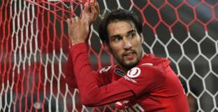 Официално: Спартак прати Ивелин Попов под наем в Рубин