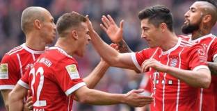 Байерн нахапа на шест пъти Хамбургер (видео)