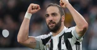 Юве се справи с Аталанта и дръпна на Наполи с 4 точки (видео)