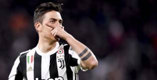 Късни голове носят победата на Юве в дербито срещу Милан