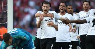 Айнтрахт поднесе сензацията срещу Байерн и спечели Купата