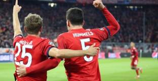 Байерн и Аякс поделиха по точка, Бенфика взе три срещу АЕК