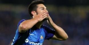 Левски - Славия 2:0 