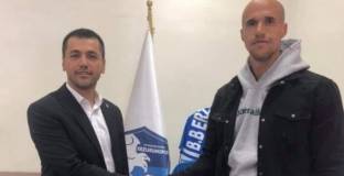 Обертан си стисна ръката с бос на Ерзурумспор, Левски прибират около 2 млн. евро