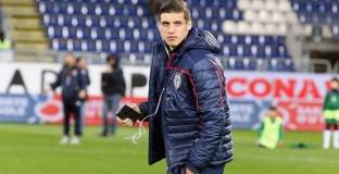 Каляри със загуба, дебютът на Десподов остава за мача срещу Милан