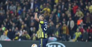 Фенербахче взе аванс преди реванша със Зенит