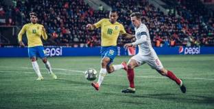 Бразилия с обрат срещу Чехия