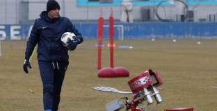 Иванков ляга под ножа - връща се в Левски в края на годината