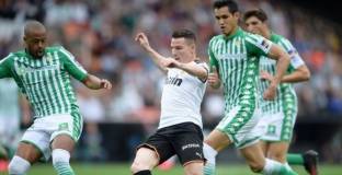 Валенсия прекъсна негативната си серия срещу Бетис