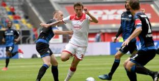 Фортуна Дюселдорф се задоволи само с точка срещу последния в класирането