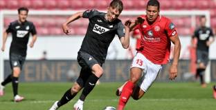 Хофе измъкна успеха срещу Майнц, Волфсбург с малко очаквано поражение