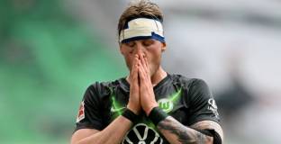 Волфсбург доволни от реми, Франкфурт проспа едно полувреме но победи Херта