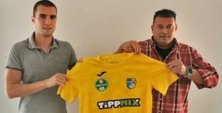 Антонио Вутов подписа с тим от Унгария