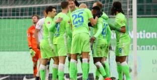 Няма надежда за Шалке - Волфсбург им вкара пет (видео)