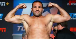 Кубрат Пулев надъха феновете на ЦСКА за оставащите мачове