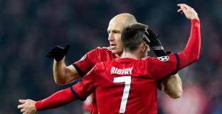 Последни голове на Робен и Рибери носят титлата на Байерн