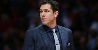 Снеха обвиненията срещу Уолтън