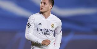 Предложиха Лука Йович на Арсенал