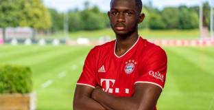   Севиля преговаря за защитник на Байерн Мюнхен 