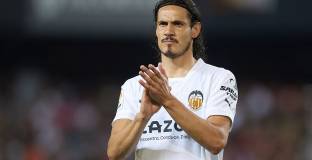  Сантош се опитва да привлече Кавани