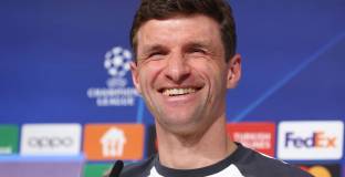  Мюлер: В такива мачове трябва и да страдаш