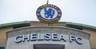 Челси трябва да продава, за да спази правилата за финансов феърплей