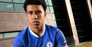 Челси все още не е решил за Сантош