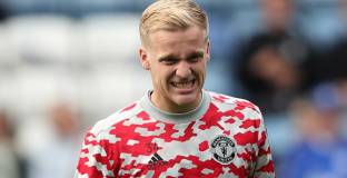 Съотборниците на Ван де Бек го посъветвали да смени агента