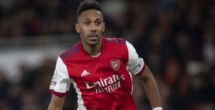 Пенант: Евертън трябва да вземе Обамеянг 