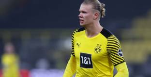 Ман Сити съгласува личния договор на Холанд