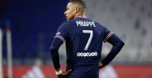  ПСЖ все още се надява да задържи Мбапе