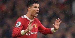  Ман Юнайтед е готов да се раздели с Роналдо през лятото