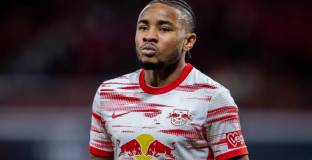  Нкунку продължава да е интересен за европейските грандове