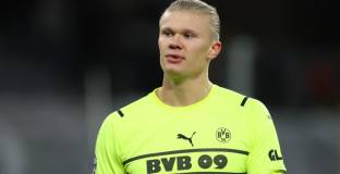 Реал Мадрид и Барса са на път да се откажат от Холанд