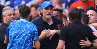  Линекер се пошегува със спречкването между Конте и Тухел 