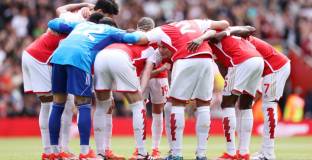 Арсенал ще играе срещу Евертън със стария екип 