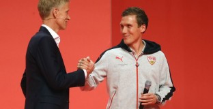 Щутгарт обяви, че удължава договора си с Волф 