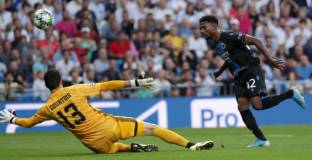 Бивш президент на Реал Мадрид се присмя на играта на Куртоа срещу Брюж