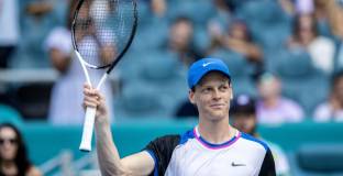 Синер прегази Медведев