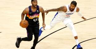 Финикс поведе, Атланта се класира за финала на Изтока