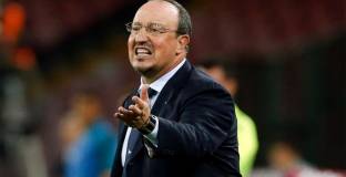 Бенитес ще подпише тригодишен договор с Евертън 