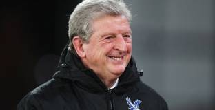 Палас иска полузащитник на Челси 