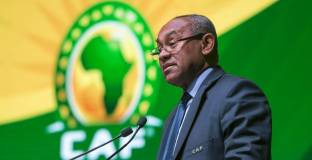 Арестуваха президента на Африканската футболна конфедерация