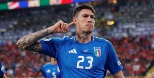 Италия - Албания 2:1 