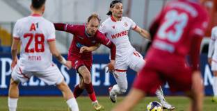 ЦСКА София се срина срещу Септември София 