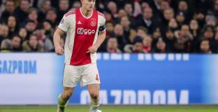 Ван Гаал съветва Де Лигт да премине в Манчестър Сити